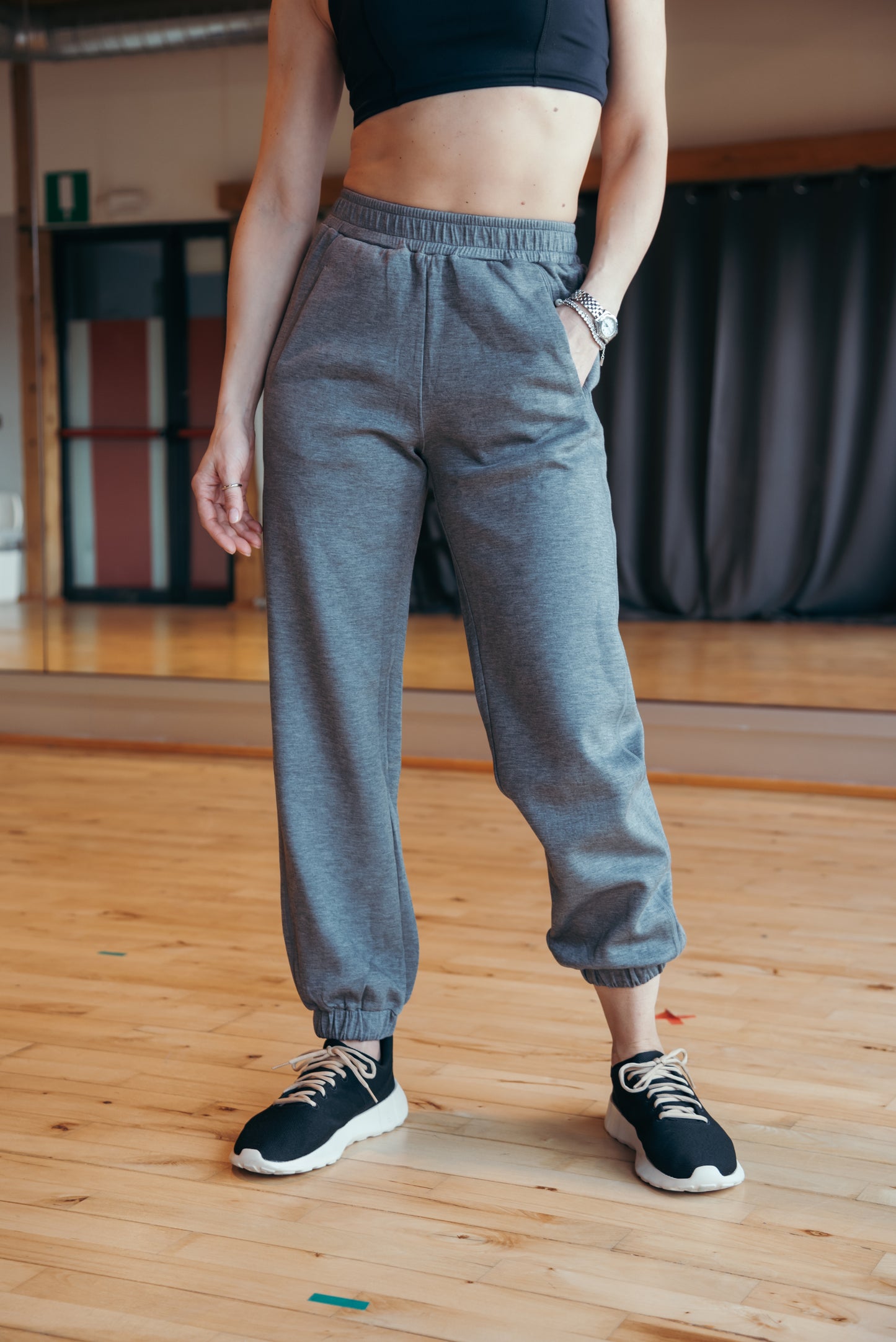Pantaloni jogger
